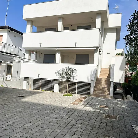 Giorgio - Giardino Privato - A Pochi Passi Dal Mare Apartment