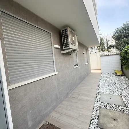 Giorgio - Giardino Privato - A Pochi Passi Dal Mare * Τζεσόλο Λίντο